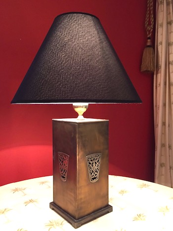 Modern Moroccan lamp base