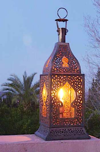 Exquisite brass Moroccan lamp